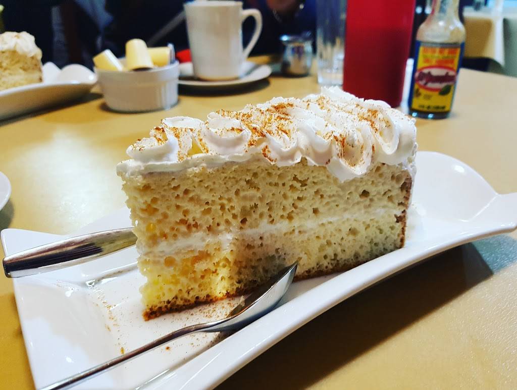 Pupuseria Latinos | restaurant | 25 Eby St S, Kitchener, ON N2G 3K6, Canada | 5197437985 OR +1 519-743-7985