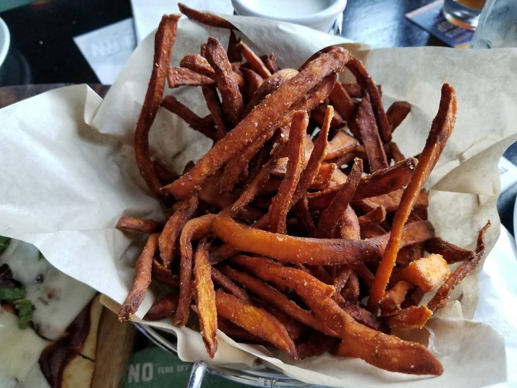 Torrance Tavern | restaurant | 22735 Hawthorne Blvd, Torrance, CA 90505, USA | 3103759158 OR +1 310-375-9158