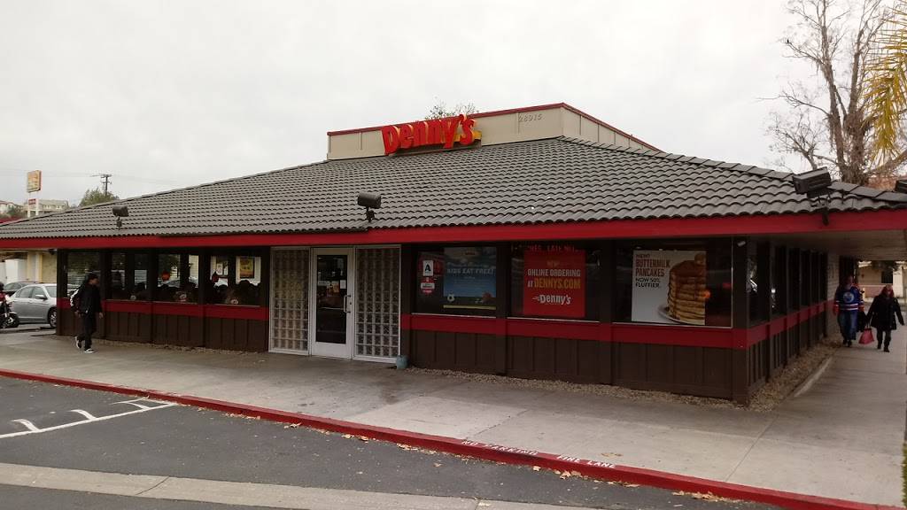 Dennys | restaurant | 28915 Rancho California Rd, Temecula, CA 92590, USA | 9516765886 OR +1 951-676-5886