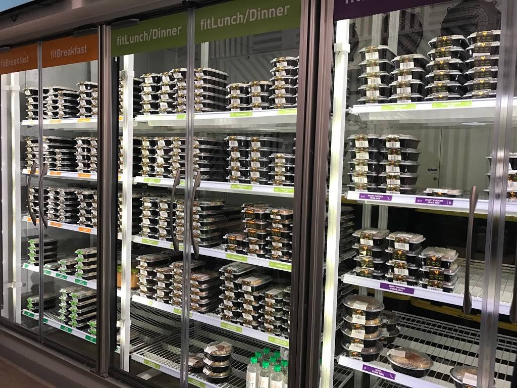 Eat Fit Go Healthy Foods | restaurant | 4945 W 119th St #24, Overland Park, KS 66209, USA | 9136632244 OR +1 913-663-2244