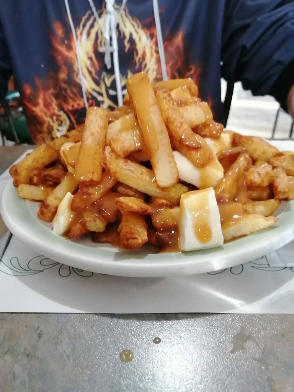 Restaurant Chez Garfield Enr | restaurant | 679 Rue Principale, Sainte-Brigide-dIberville, QC J0J 1X0, Canada | 4502933372 OR +1 450-293-3372