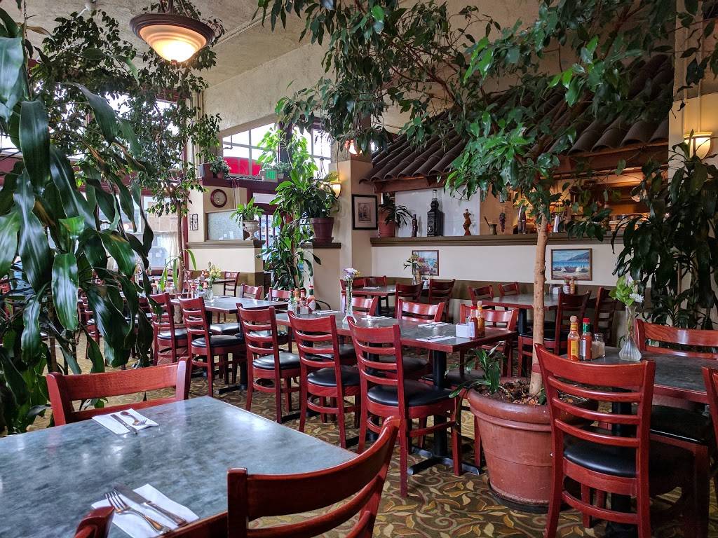 Costas Restaurant | restaurant | 4559 The Ave, Seattle, WA 98105, USA | 2066332751 OR +1 206-633-2751