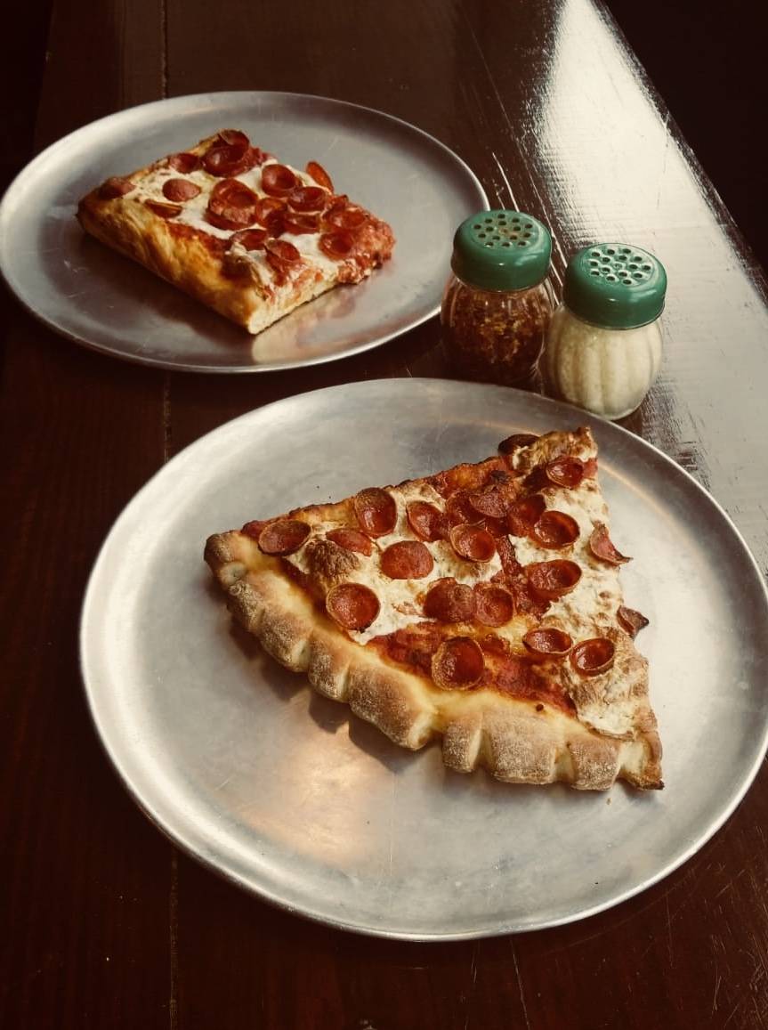 Alphonso’s Pizzeria Trattoria | restaurant | 525 Grand St, New York, NY 10002, USA | 2124773367 OR +1 212-477-3367