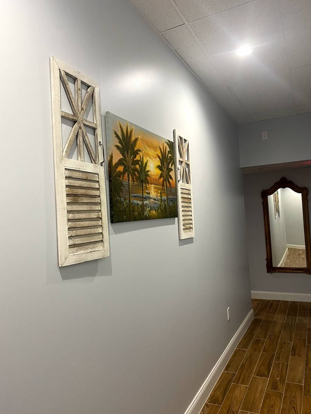 Royal Palm Restaurant | restaurant | 21800 Towncenter Plaza # 253, Sterling, VA 20164, USA | 7039557344 OR +1 703-955-7344