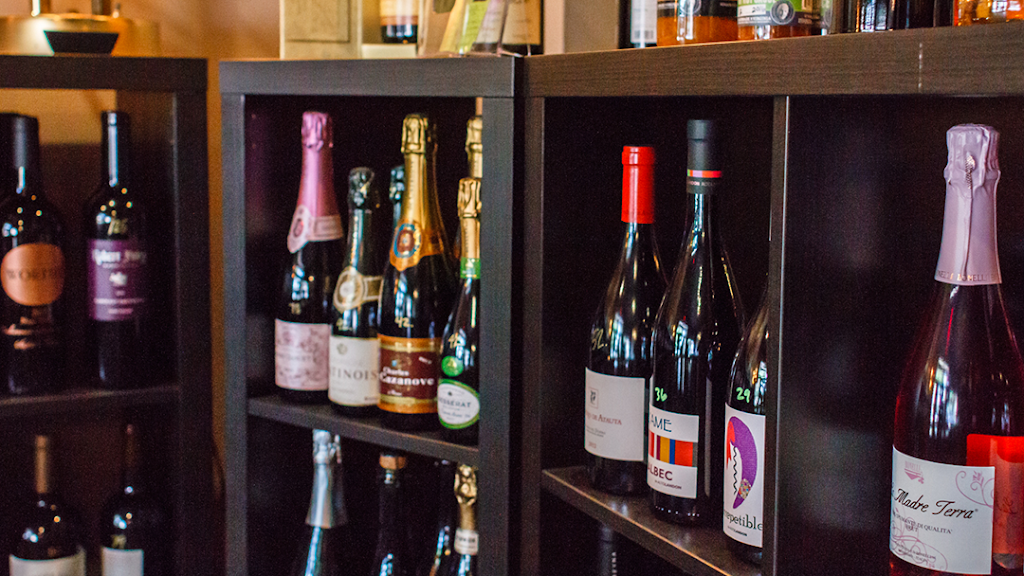 Stellar Wine Co. | restaurant | 425 High St, Portsmouth, VA 23704, USA | 7577732672 OR +1 757-773-2672