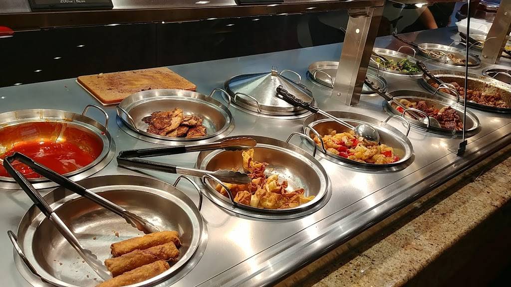 Panda Express | meal takeaway | 33475 Yucaipa Blvd, Yucaipa, CA 92399, USA | 9097978759 OR +1 909-797-8759