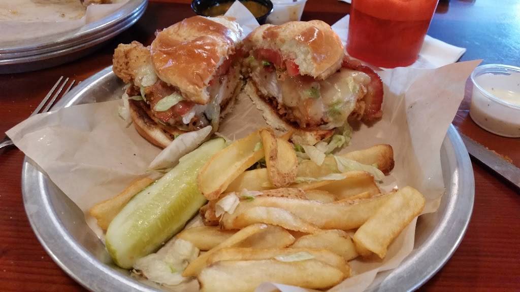 Hooters | restaurant | 409 N Hershey Rd, Bloomington, IL 61701, USA | 3096634668 OR +1 309-663-4668