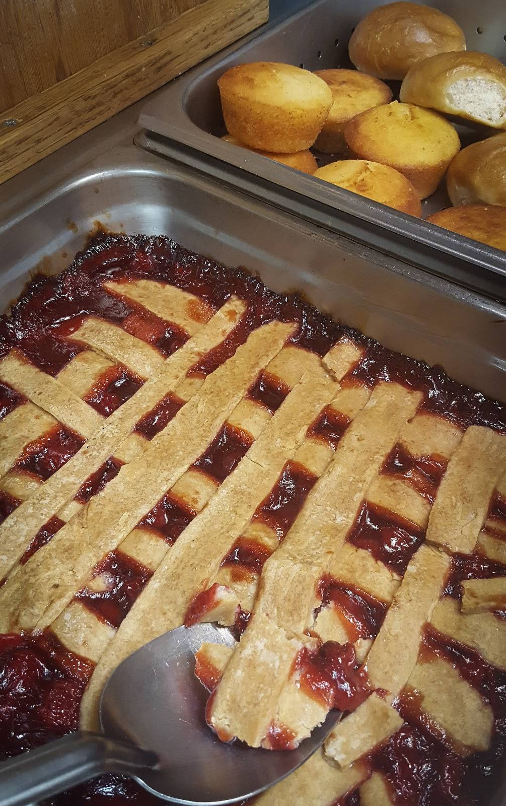 Howards restaurant | restaurant | 12070 AL-75, Henagar, AL 35978, USA | 2566574191 OR +1 256-657-4191