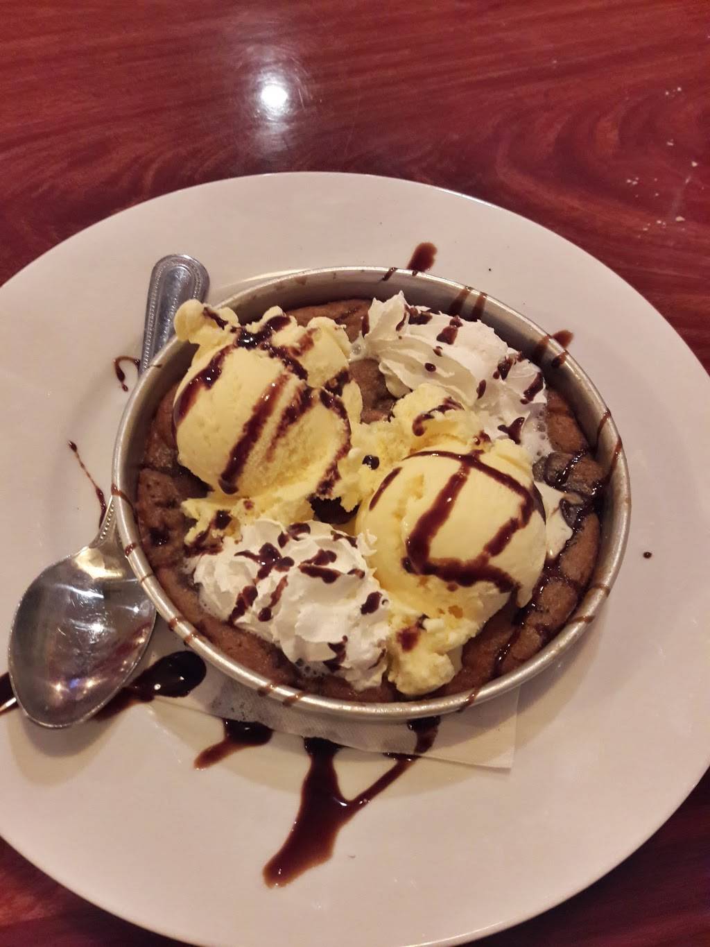 Eccos Pizza Restaurant | meal delivery | 2123 N Bellflower Blvd, Long Beach, CA 90815, USA | 5625973357 OR +1 562-597-3357