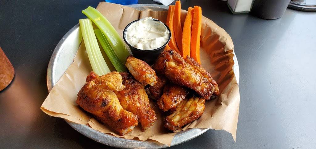 Lulus BBQ | restaurant | 701 Main St, Louisville, CO 80027, USA | 7205831789 OR +1 720-583-1789