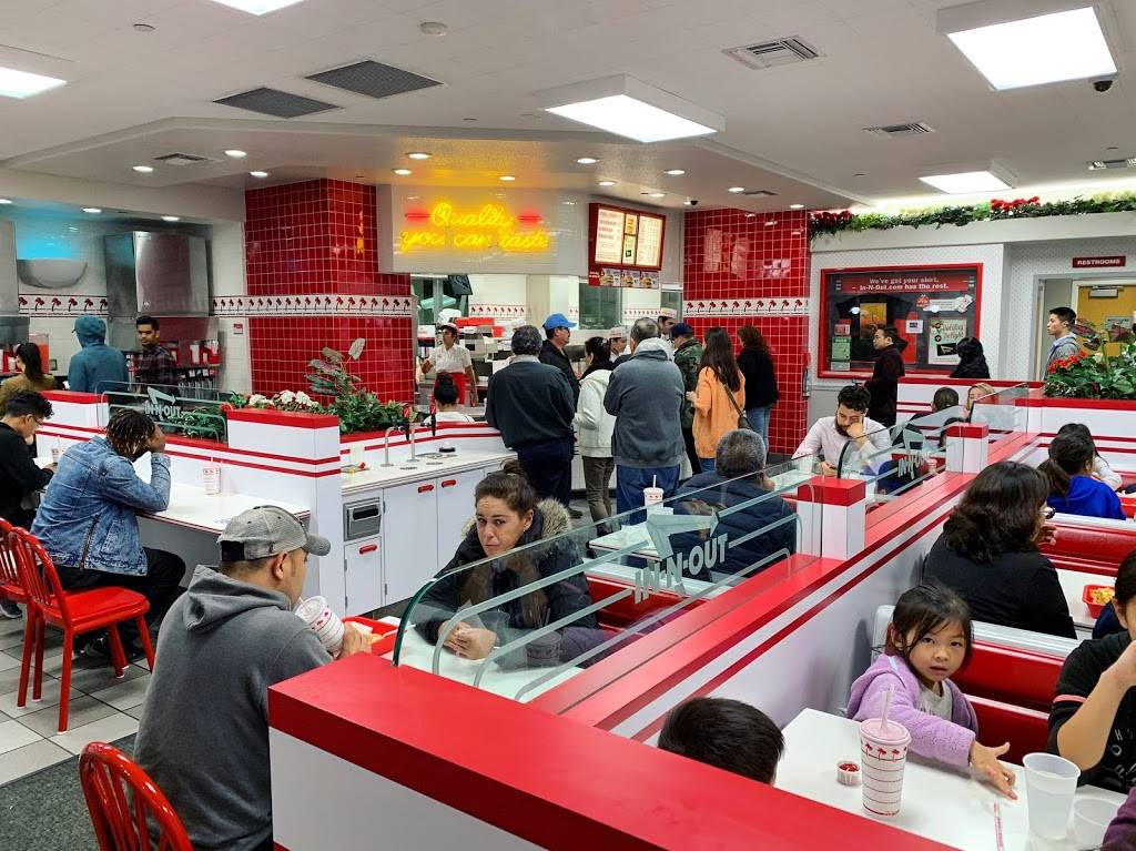 In-N-Out Burger | restaurant | 372 Gellert Blvd, Daly City, CA 94015, USA | 8007861000 OR +1 800-786-1000