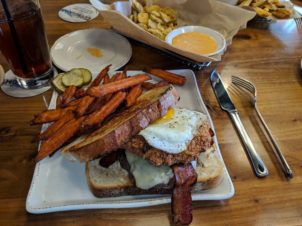 Red Heat Tavern | restaurant | 152 Great Rd, Bedford, MA 01730, USA | 7815384330 OR +1 781-538-4330