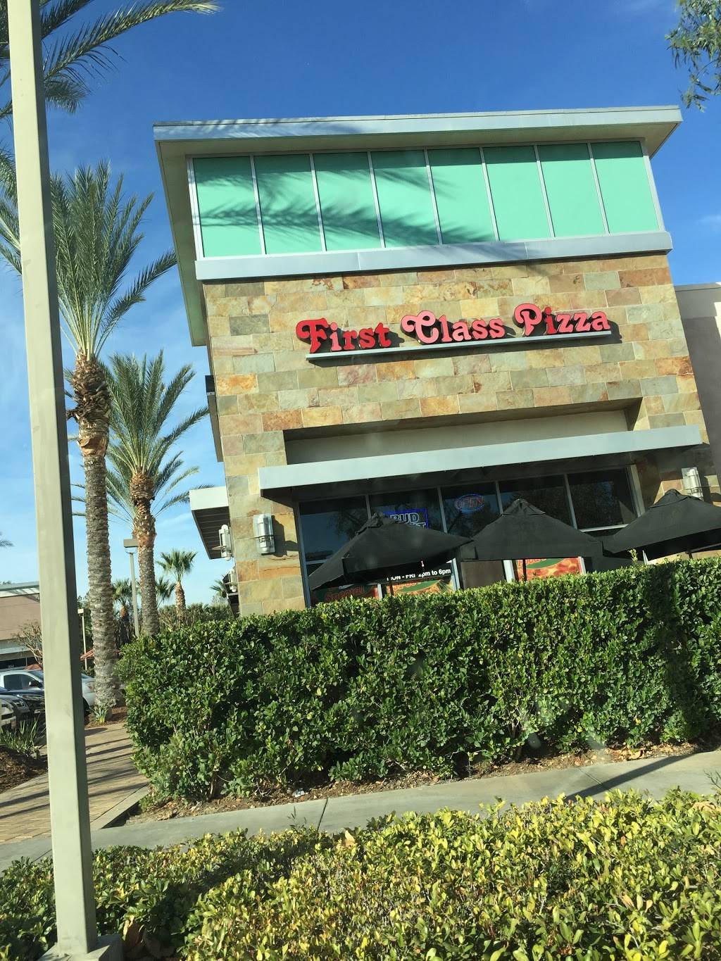 First Class Pizza And Pub | restaurant | 4290 Riverwalk Pkwy, Riverside, CA 92505, USA | 9513547900 OR +1 951-354-7900