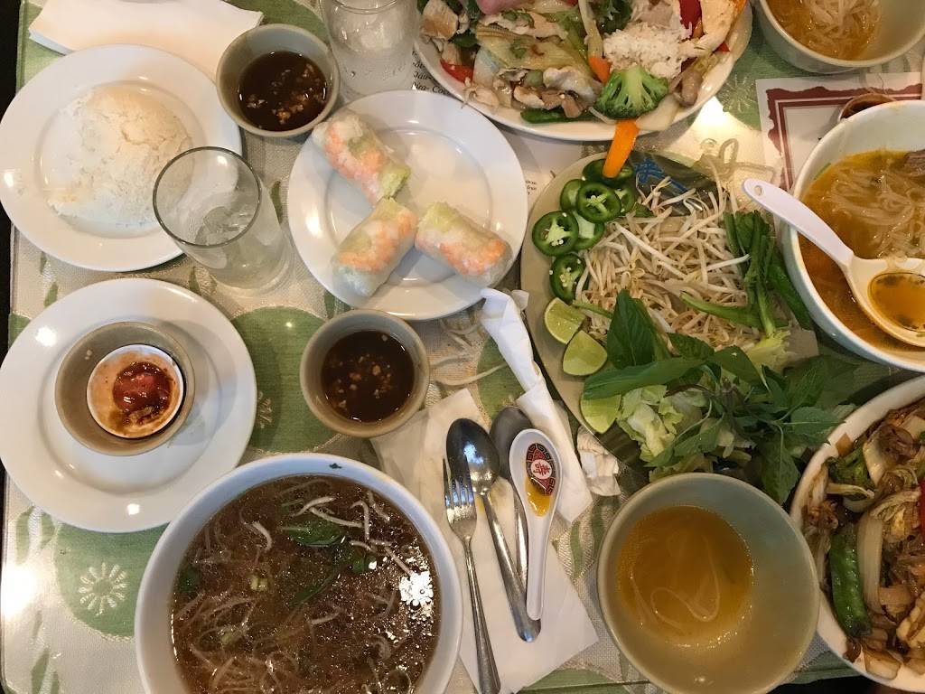 Vinh Chau Restaurant | restaurant | 1885, 409 Dickinson St, Springfield, MA 01108, USA | 4137318858 OR +1 413-731-8858