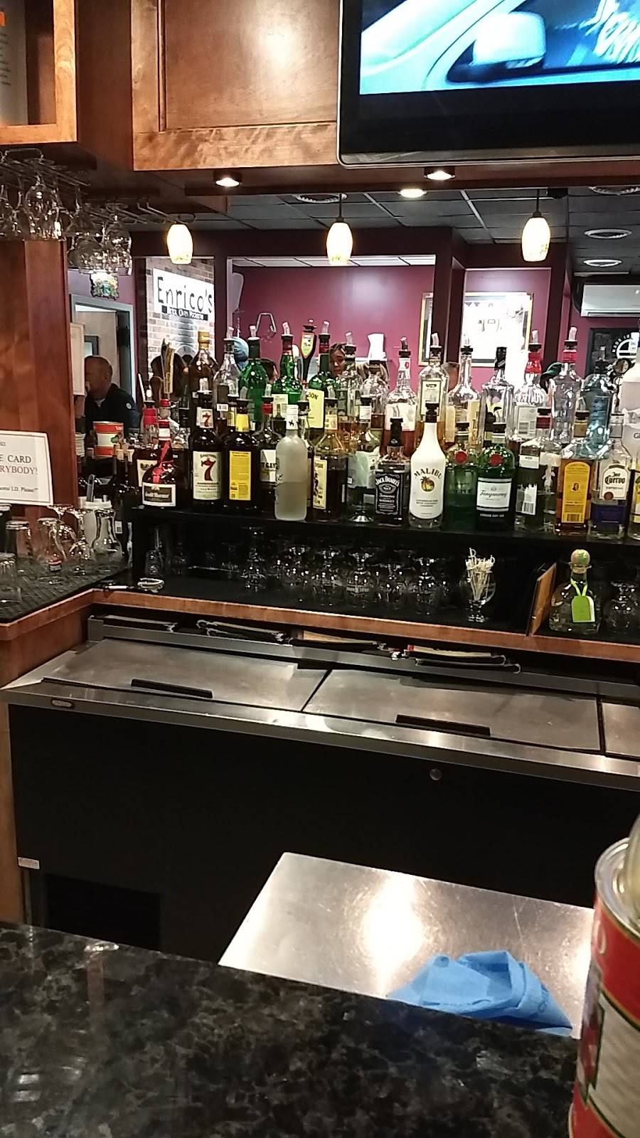 Enricos Brick Oven Pizzeria & Pub | restaurant | 500 Main St, Sturbridge, MA 01566, USA | 5083471740 OR +1 508-347-1740