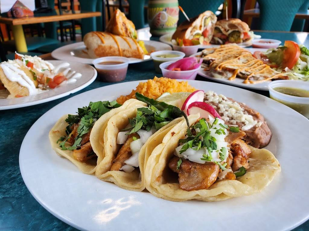 Taqueria El Chaparrito | restaurant | 401 East César E. Chávez Avenue, Lansing, MI 48906, USA | 5175743020 OR +1 517-574-3020