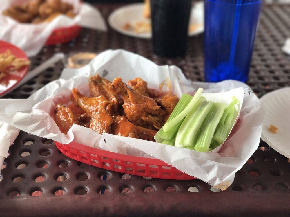 Buffalo Chips Restaurant | restaurant | 26620 Old 41 Rd, Bonita Springs, FL 34135, USA | 2399471000 OR +1 239-947-1000