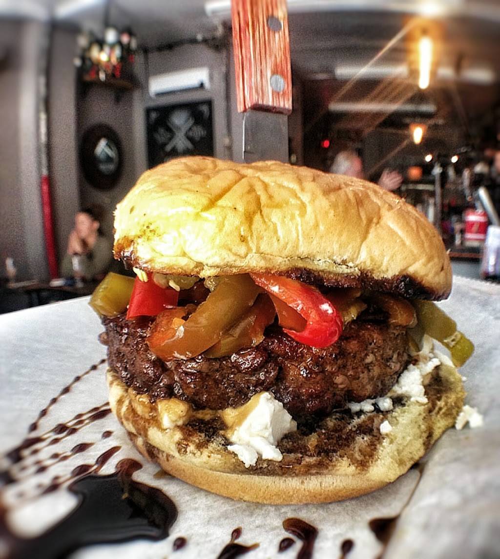 THE BARONESS bar + kitchen | restaurant | 4126 Crescent St, Long Island City, NY 11101, USA | 7187845065 OR +1 718-784-5065