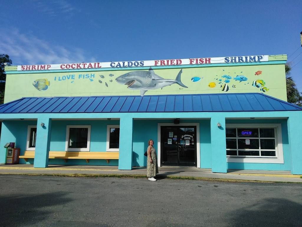 J Anthonys Seafood Cafe | restaurant | 847 S General McMullen Dr, San Antonio, TX 78237, USA | 2104381992 OR +1 210-438-1992