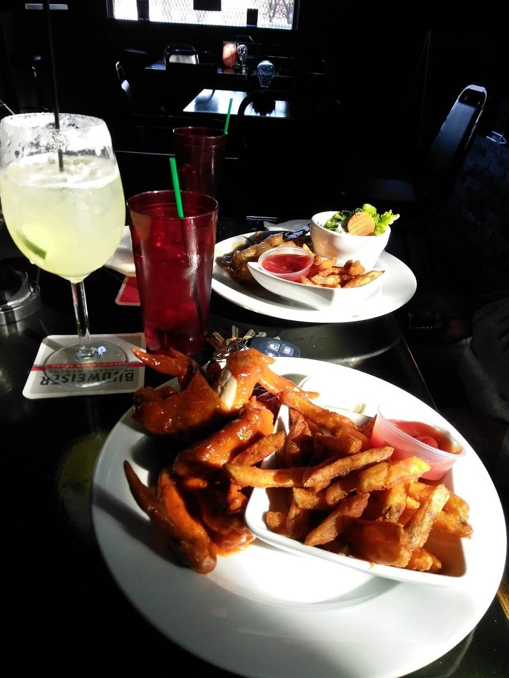 DSquared Bistro | restaurant | 2811 E Prairie Ave, St. Louis, MO 63113, USA | 3144058015 OR +1 314-405-8015