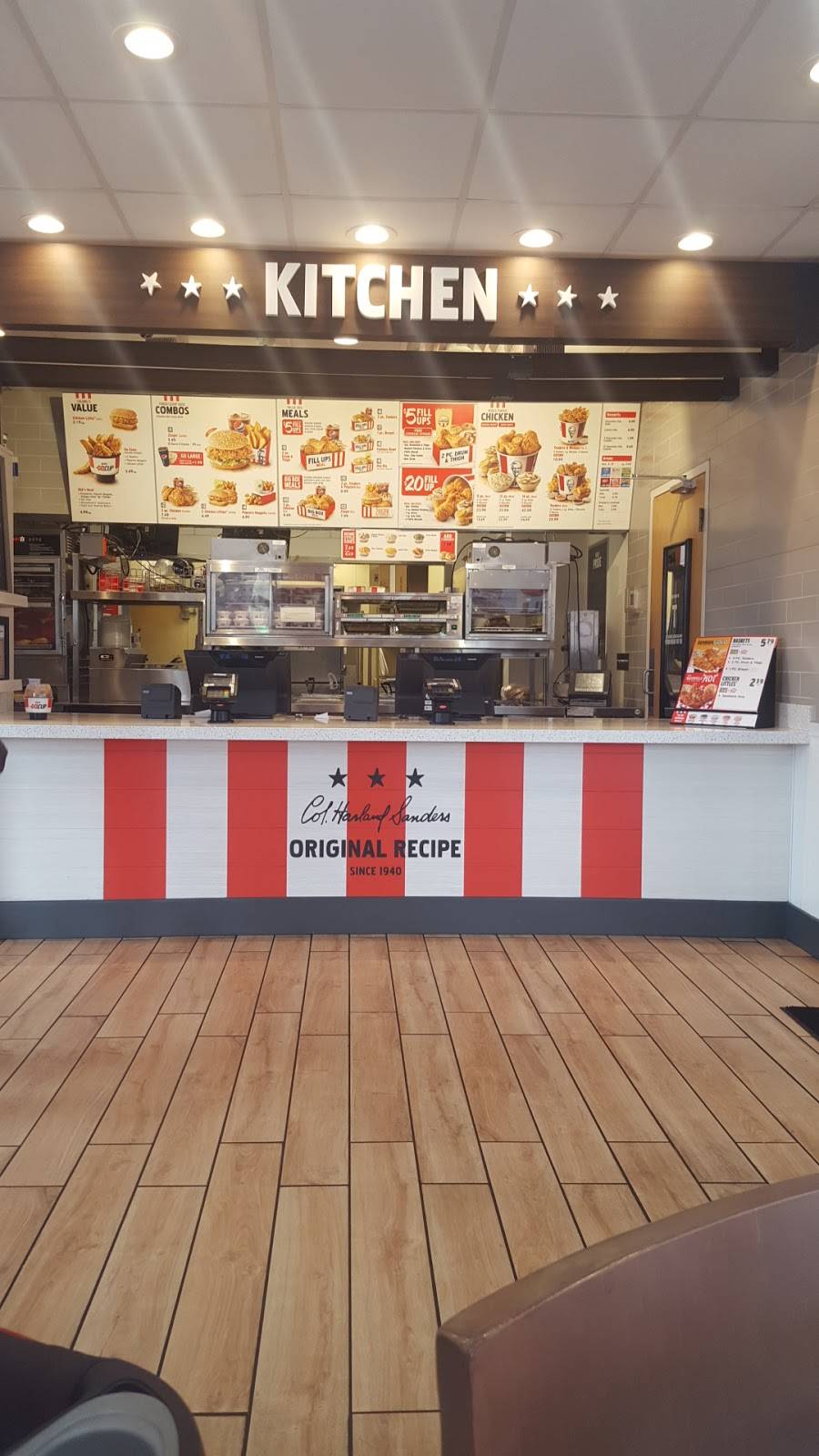 KFC | restaurant | 5822 S Westnedge Ave, Portage, MI 49002, USA | 2693435517 OR +1 269-343-5517