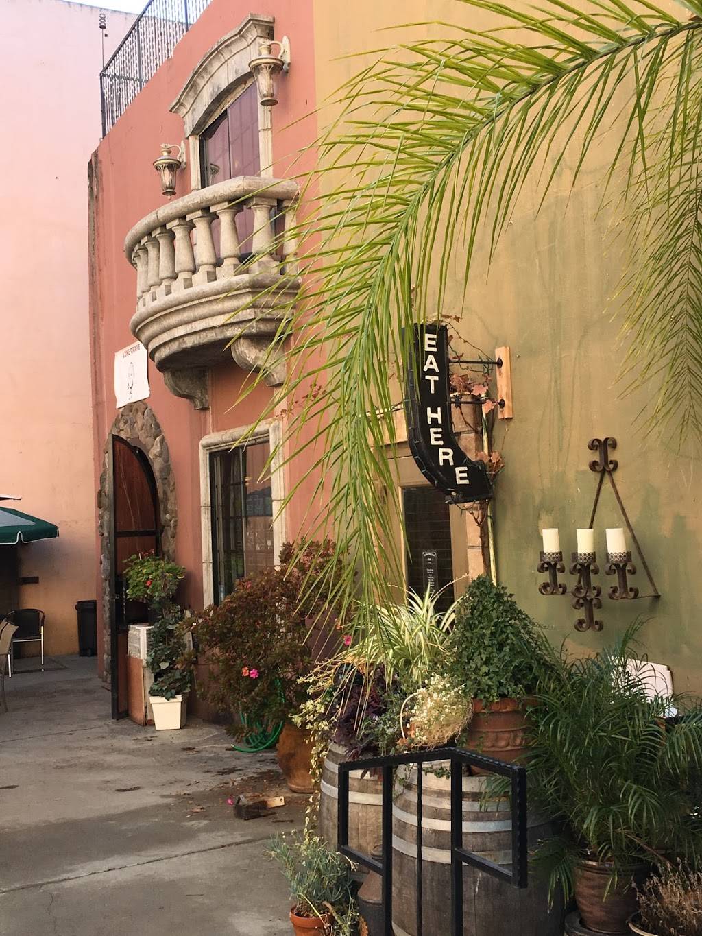 The Gypsy Bistro | restaurant | 12470 Locke Rd #100, Lockeford, CA 95237, USA | 2093270368 OR +1 209-327-0368