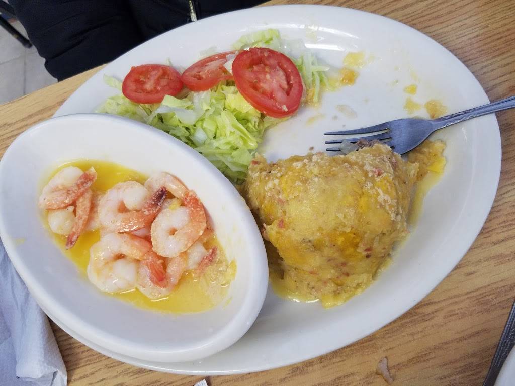 El Taino | restaurant | 3038 Scranton Rd, Cleveland, OH 44113, USA | 2166214888 OR +1 216-621-4888