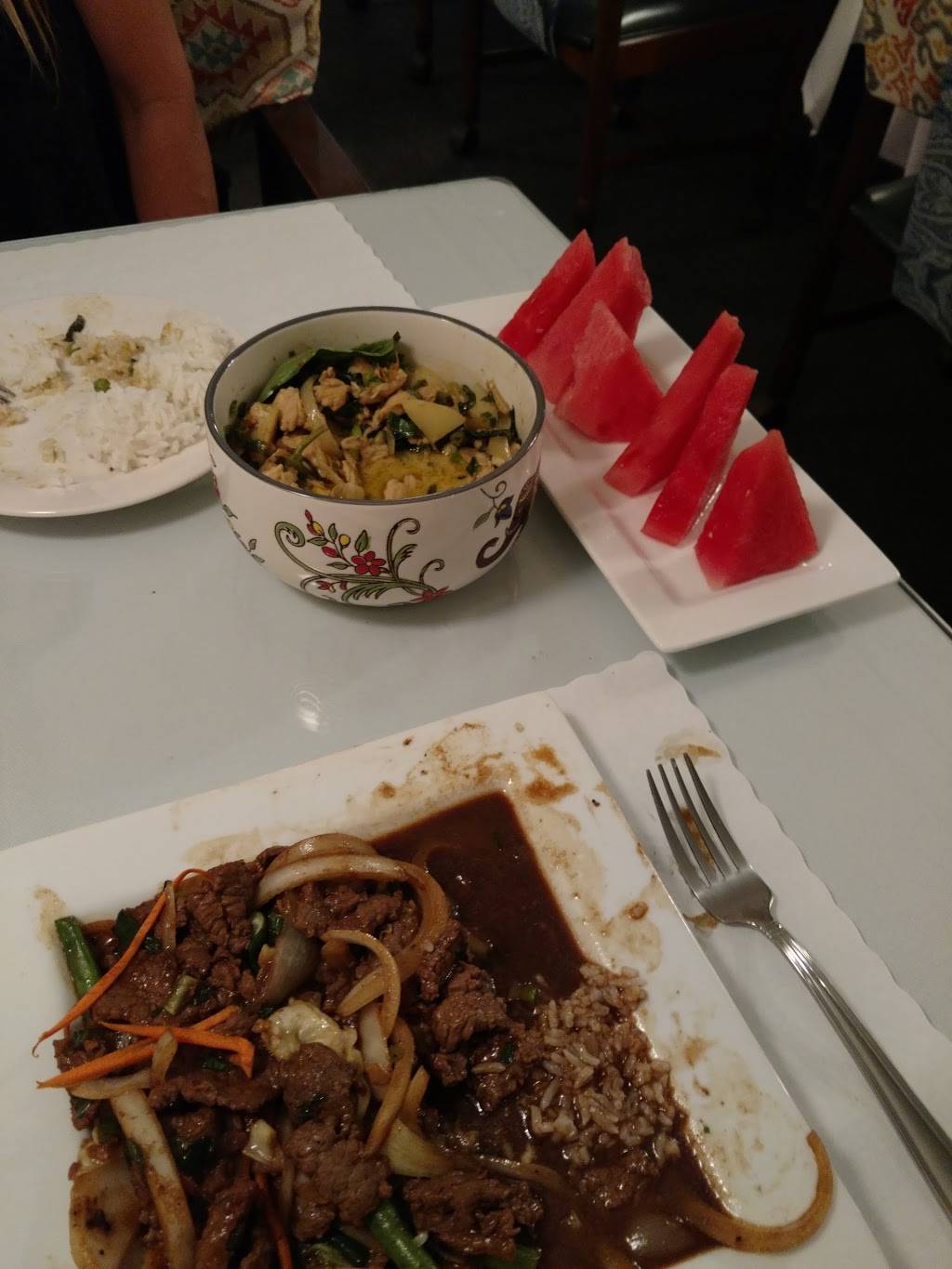 Thai Lao | restaurant | 320 E Russ St, Mishawaka, IN 46545, USA | 5743835900 OR +1 574-383-5900