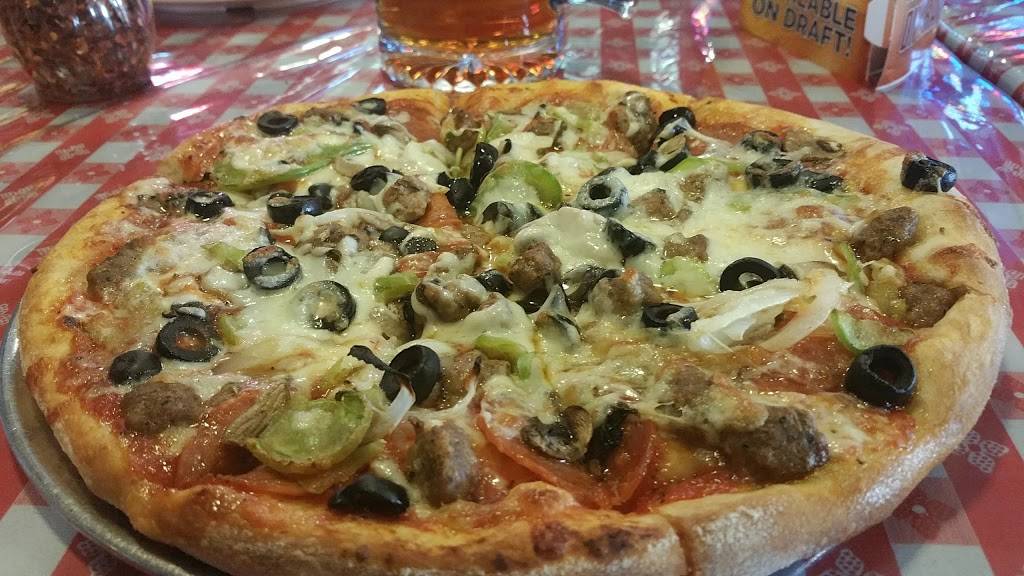Grazianos Pizza Restaurant | restaurant | 1080 E Washington St, Colton, CA 92324, USA | 9095465940 OR +1 909-546-5940