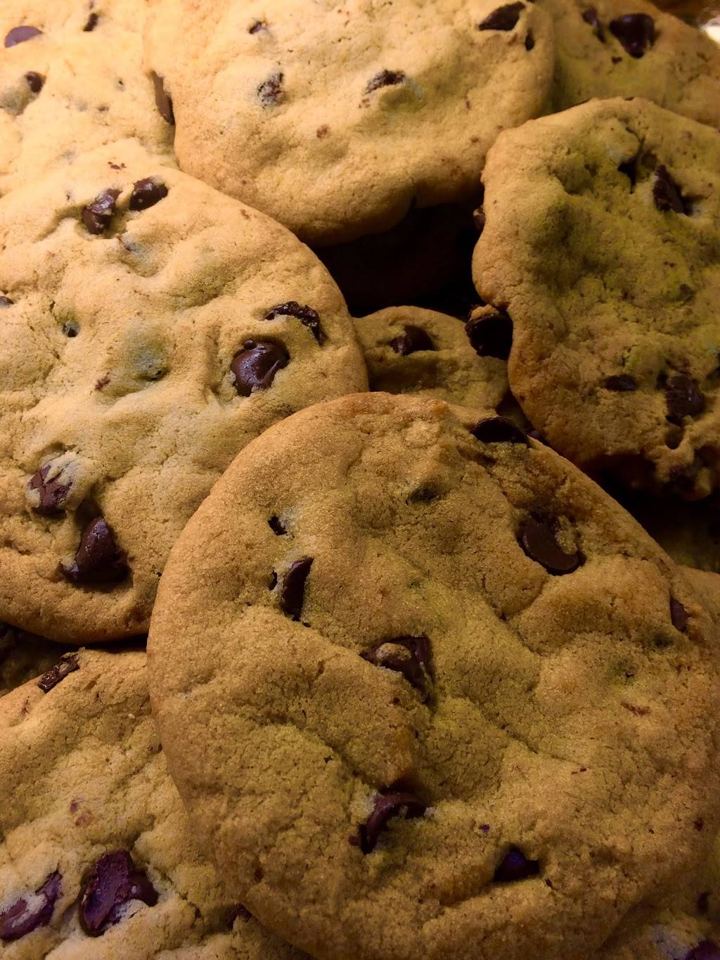 King Cookie Ocala | bakery | 3313 NE Jacksonville Rd, Ocala, FL 34479, USA | 3522372557 OR +1 352-237-2557