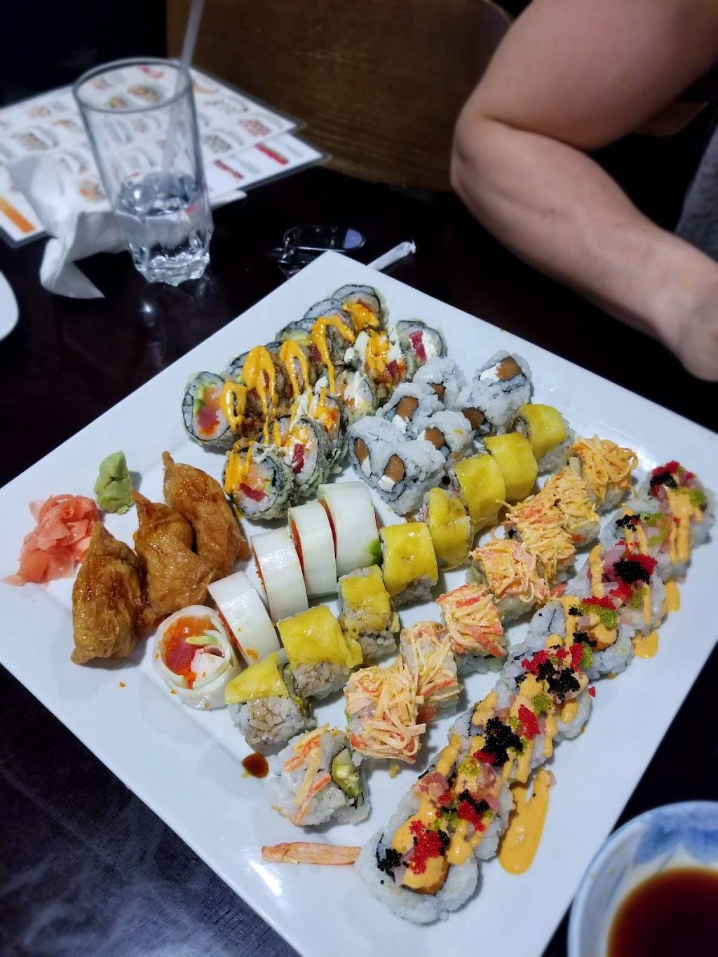 Arigato | restaurant | 1034 River Rd, Edgewater, NJ 07020, USA | 2018861233 OR +1 201-886-1233