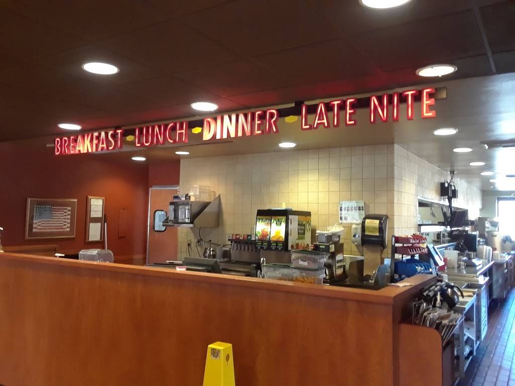 Dennys | restaurant | 11155 W North Ave, Wauwatosa, WI 53226, USA | 4147717215 OR +1 414-771-7215