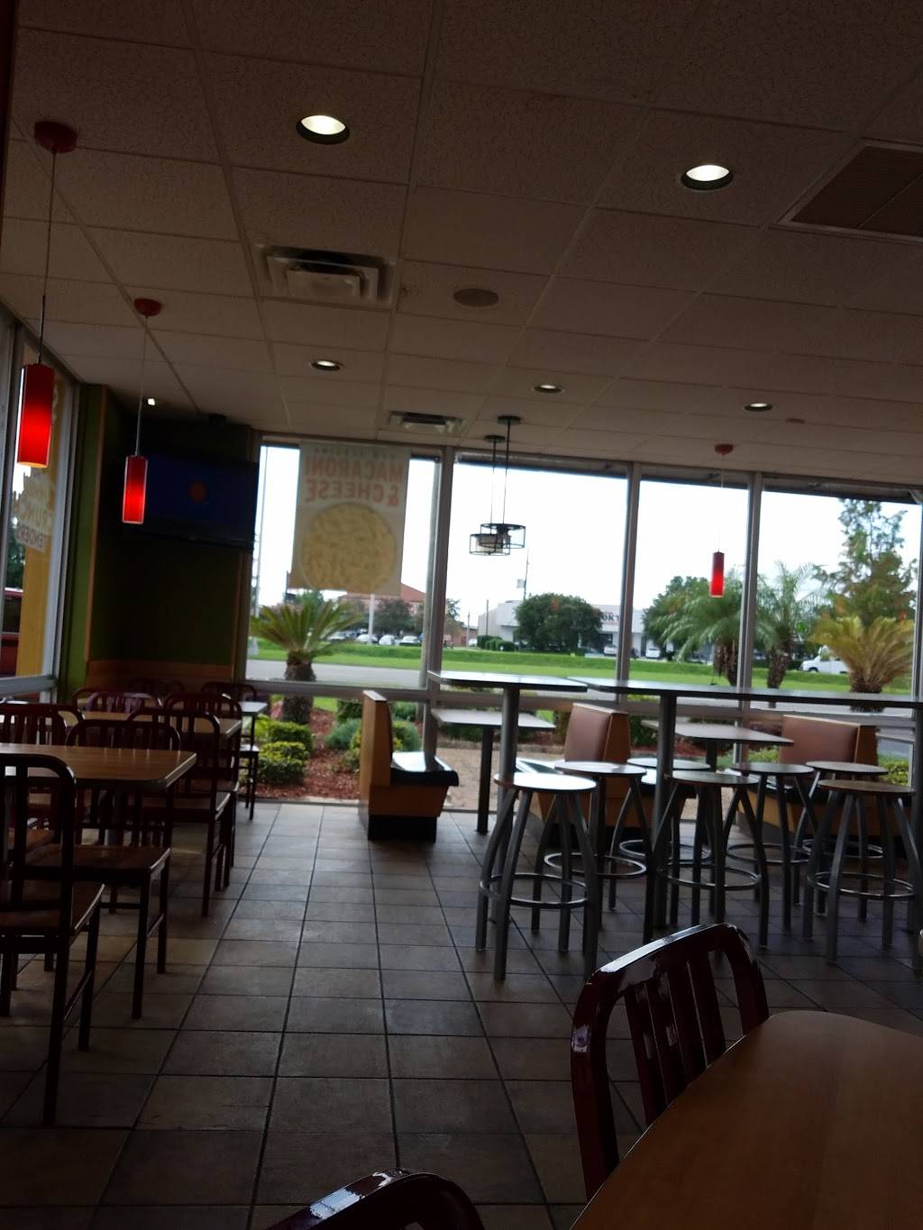 Popeyes Louisiana Kitchen | restaurant | 4701 Veterans Memorial Blvd, Metairie, LA 70006, USA | 5048881655 OR +1 504-888-1655