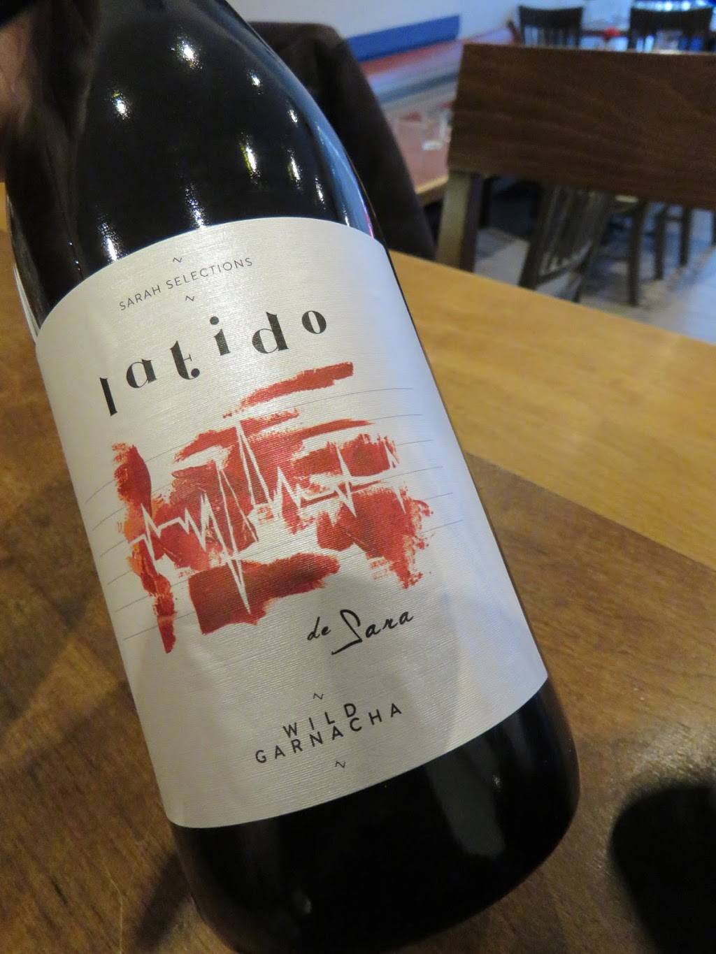 Stamps Lane Restaurant | restaurant | 371 Roncesvalles Ave, Toronto, ON M6R 2M8, Canada | 4165377750 OR +1 416-537-7750