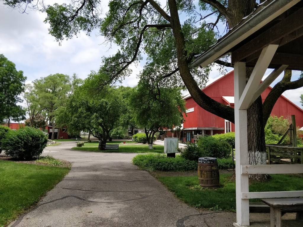 Amish Acres | restaurant | 1600 W Market St, Nappanee, IN 46550, USA | 5747734188 OR +1 574-773-4188