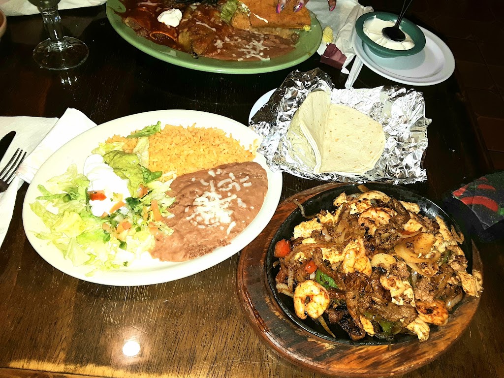 El Toro | restaurant | 718 US-65, Dumas, AR 71639, USA | 8703826699 OR +1 870-382-6699