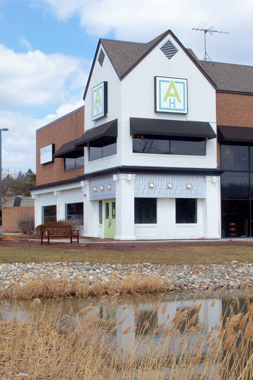 Annas House | restaurant | 445 E Eisenhower Pkwy #1, Ann Arbor, MI 48108, USA | 7347269490 OR +1 734-726-9490