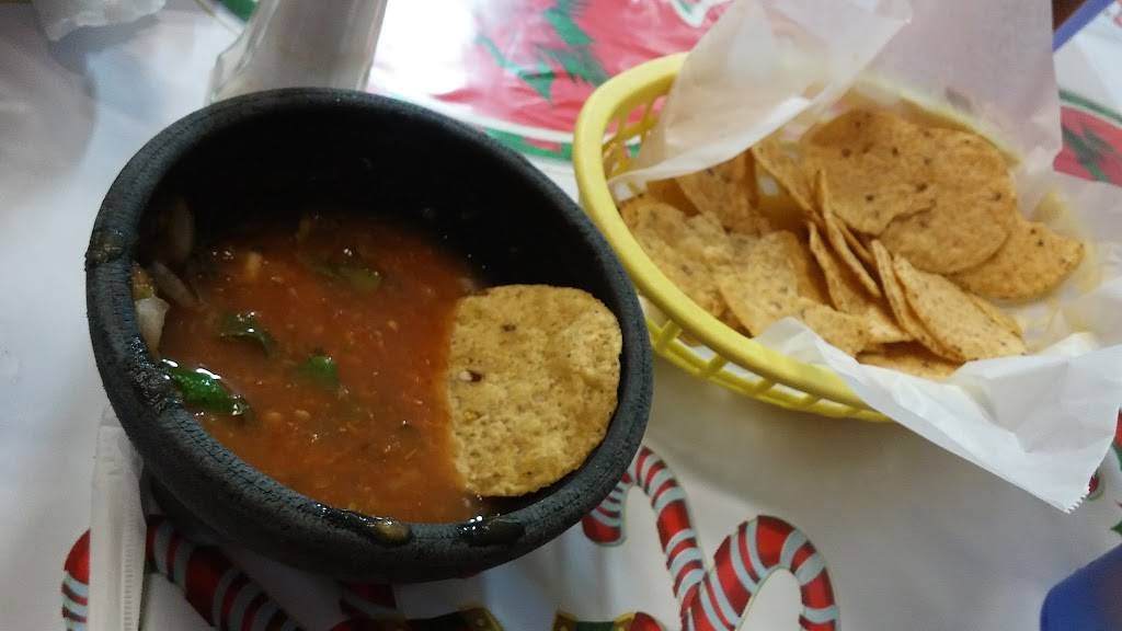 Taqueria La Gran Chiquita | restaurant | 3503 International Blvd, Oakland, CA 94601, USA | 5105336484 OR +1 510-533-6484