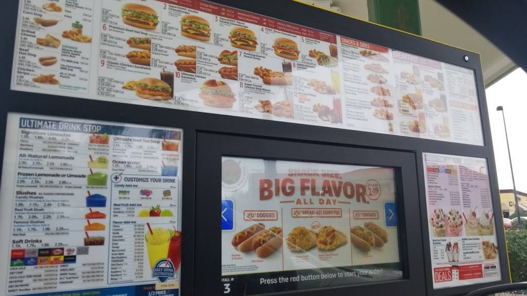 Sonic Drive-In | restaurant | 15125 US-441, Eustis, FL 32726, USA | 3523575371 OR +1 352-357-5371