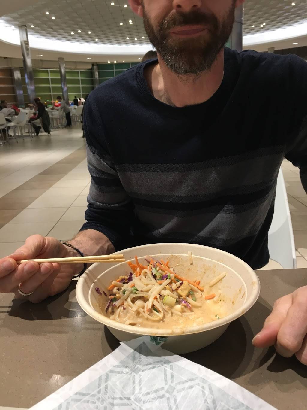 Freshii | restaurant | 5220 Fashion Outlets Way, Rosemont, IL 60018, USA | 8476789373 OR +1 847-678-9373