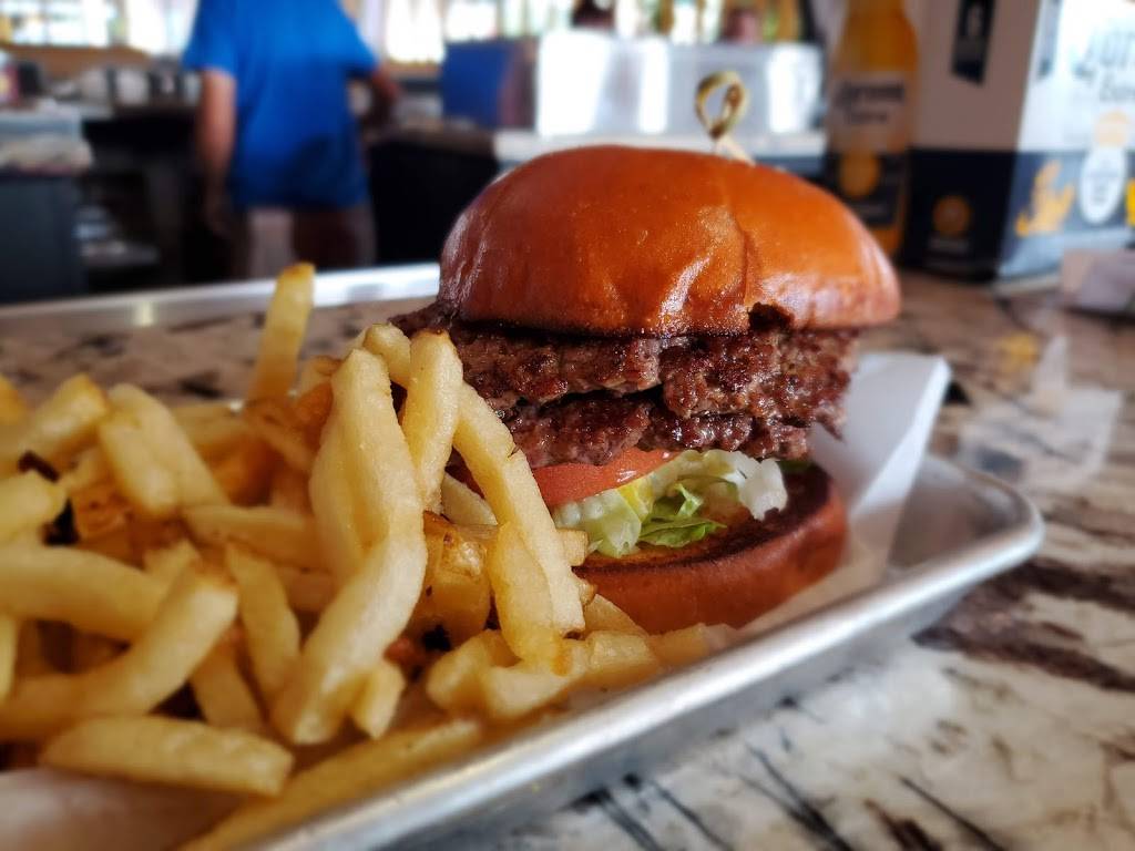 Sea-Craft Waterfront Tiki | restaurant | 3440 Marinatown Ln, North Fort Myers, FL 33903, USA | 2392573111 OR +1 239-257-3111