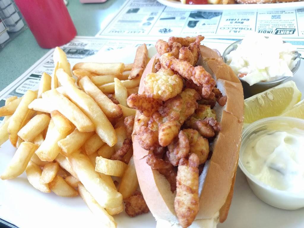 Olympia Diner | restaurant | 3413 Berlin Turnpike, Newington, CT 06111, USA | 8606669948 OR +1 860-666-9948