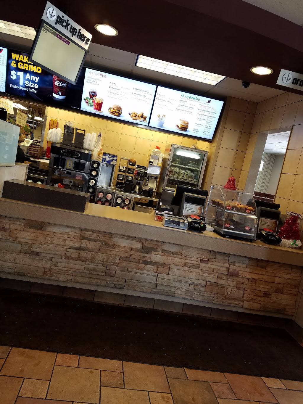 McDonalds | cafe | 8531 Homestead Dr, Zeeland, MI 49464, USA | 6167729512 OR +1 616-772-9512