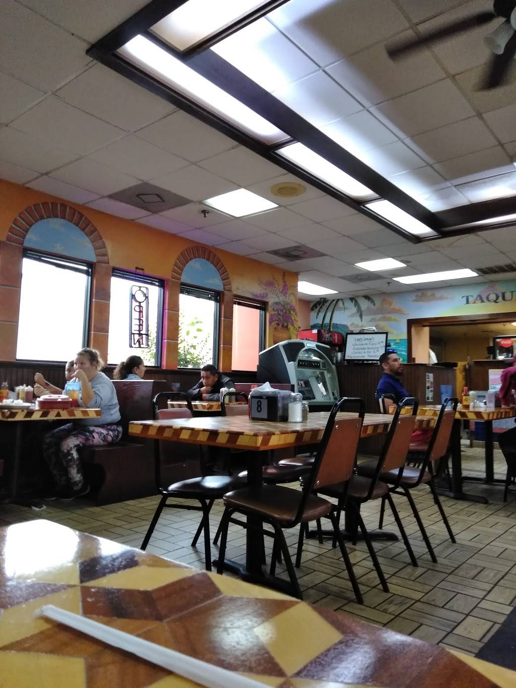 Taqueria Nuevo Vallarta | restaurant | 3451 Roosevelt Ave, San Antonio, TX 78214, USA | 2109233058 OR +1 210-923-3058