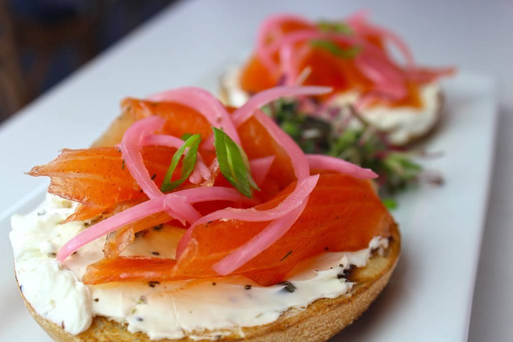 Panos On Elmwood | restaurant | 1081 Elmwood Ave, Buffalo, NY 14222, USA | 7168869081 OR +1 716-886-9081