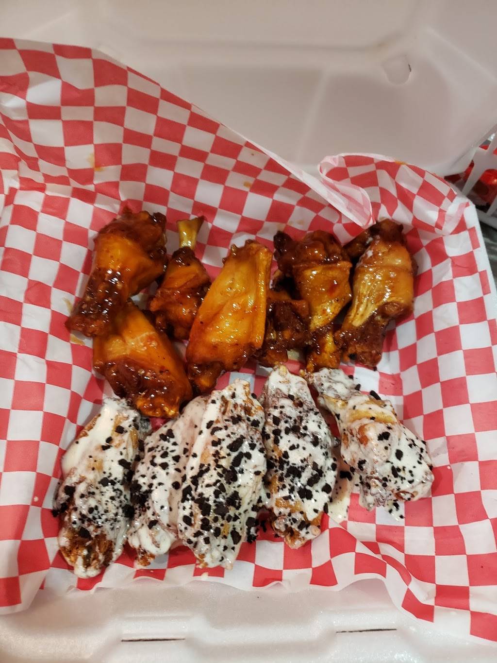 Noisy Wings | restaurant | 1501 Bush River Rd, Columbia, SC 29210, USA | 8035635733 OR +1 803-563-5733