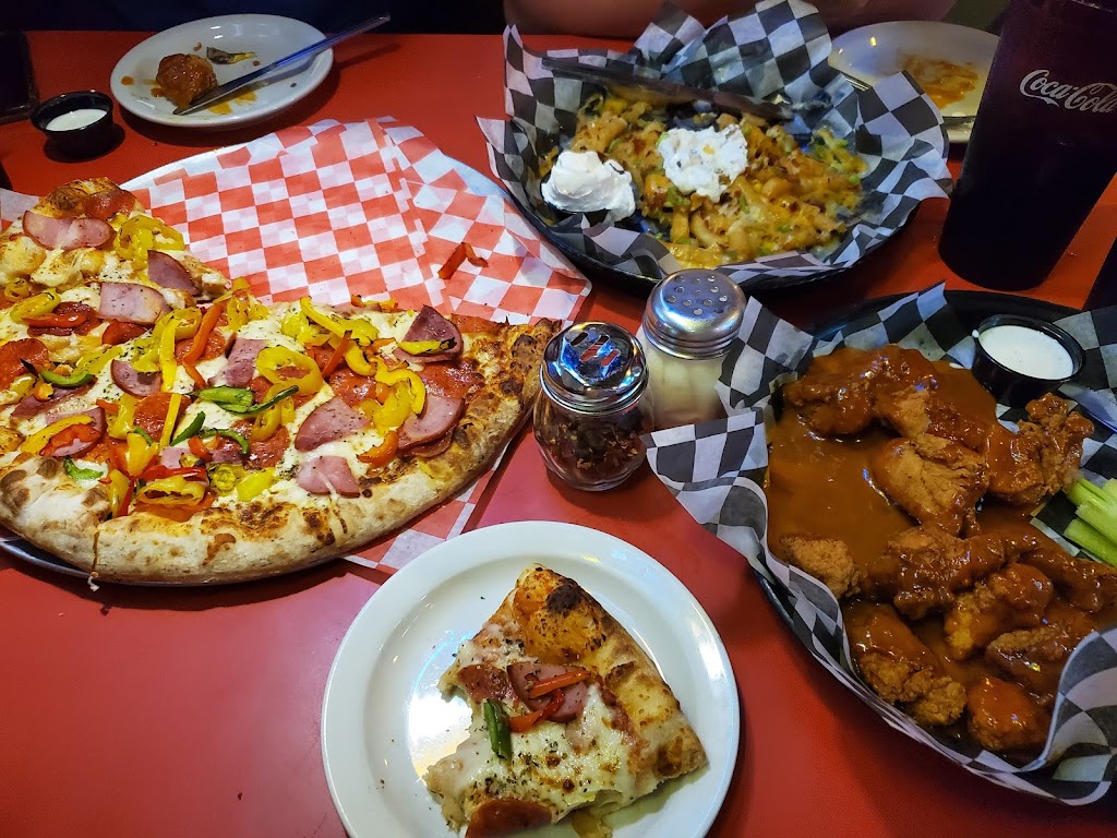 Buffalo Jacks Legendary Wings & Pizza | restaurant | 11275 Emerald Coast Pkwy #3, Destin, FL 32550, USA | 8504246288 OR +1 850-424-6288