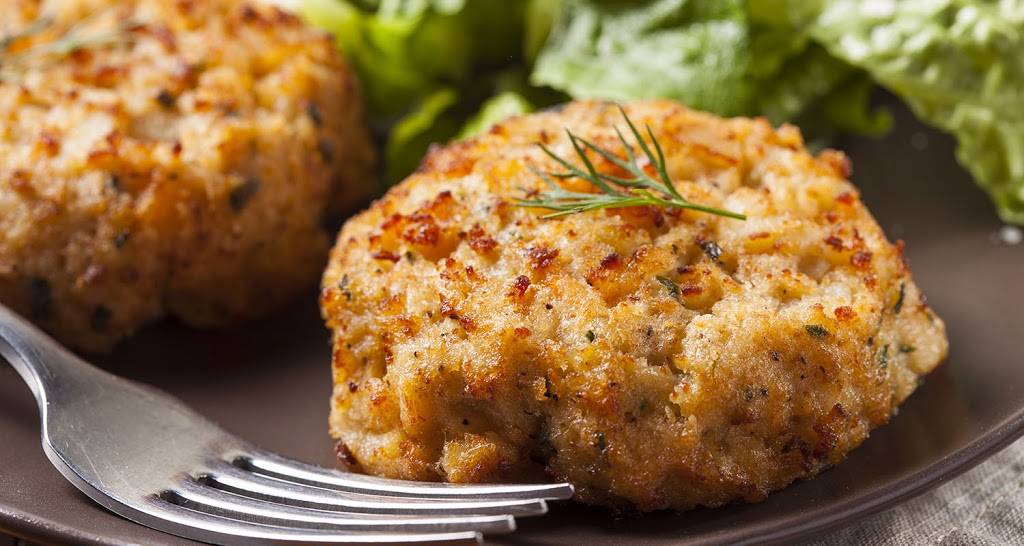 Waterfront Pub & Grill | restaurant | 408 State Rd 50, Delavan, WI 53115, USA | 2627284700 OR +1 262-728-4700