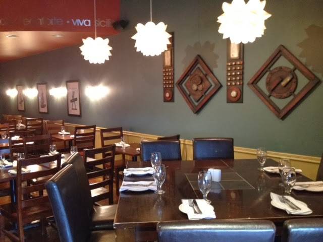 Pocopazzo | meal takeaway | Jackson Trails Mall, 6081 Hazeldean Rd, Stittsville, ON K2S 1B9, Canada | 6138367100 OR +1 613-836-7100