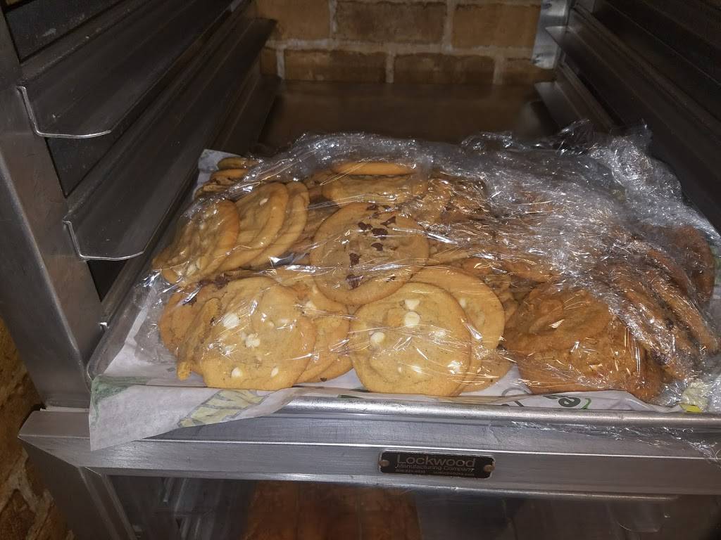 Subway Restaurants | restaurant | 508 S Broadway St Hwy 174, Joshua, TX 76058, USA | 8175177827 OR +1 817-517-7827